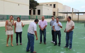 Administración local argumenta ante el Gobierno de Canarias su  solicitud como primer paso para conseguir la construcción del IES Playa Blanca. 