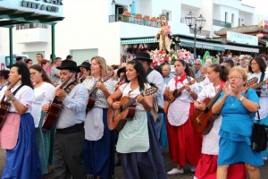 El sur de la Isla vive desde este sábado un ritmo frenético de celebraciones con deporte, folklore, actuación de Los Salvapantallas concierto de Las K-Narias, verbenas, Gala Miss Yaiza y otras sorpresas.